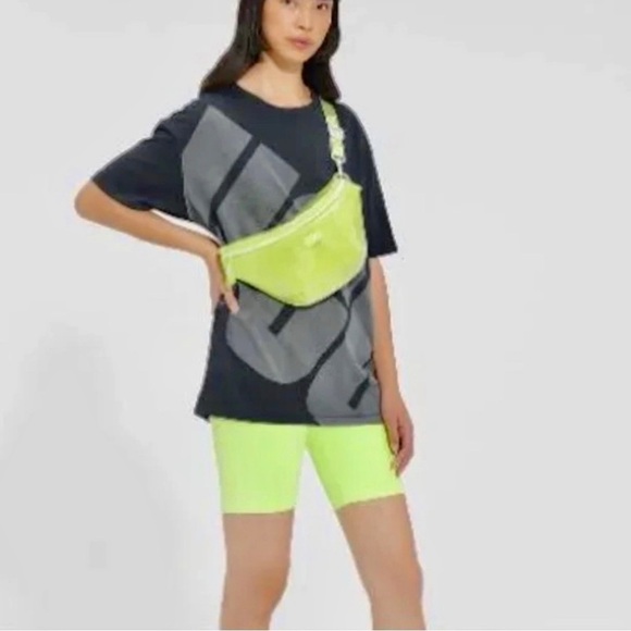 UGG WAIST BAG - Picture 8 of 8